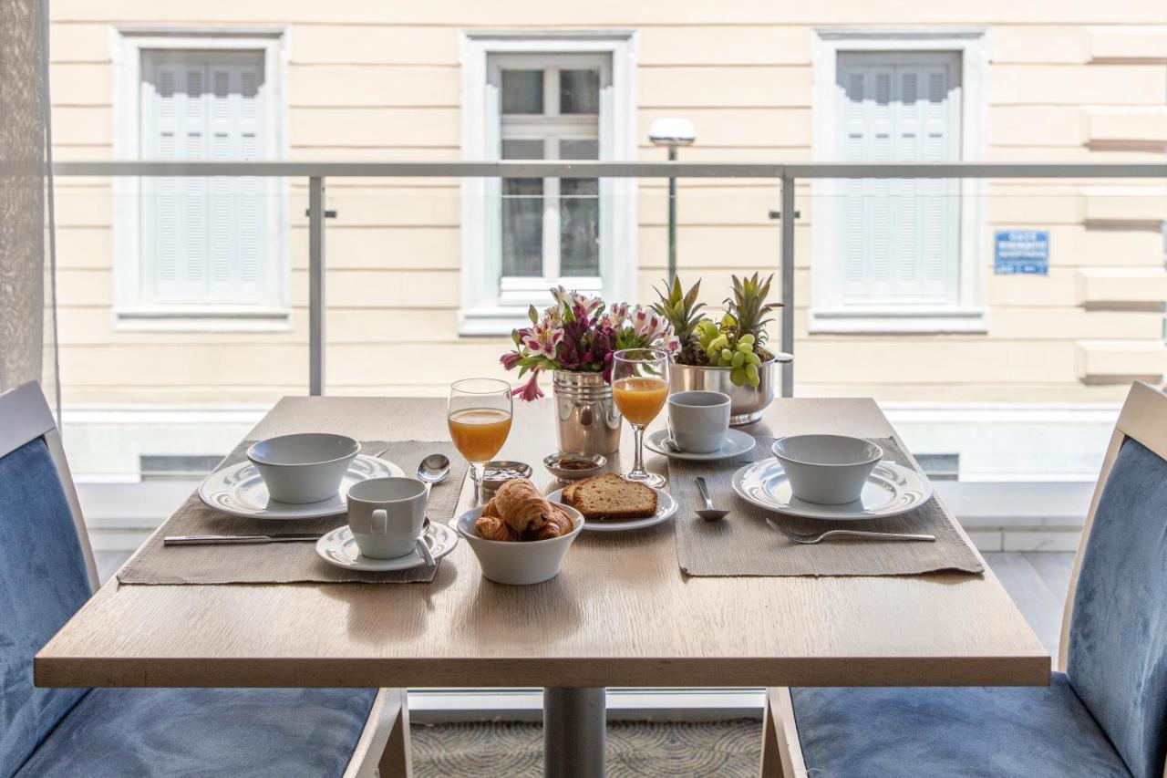 Amalia Hotel Athens Exterior photo