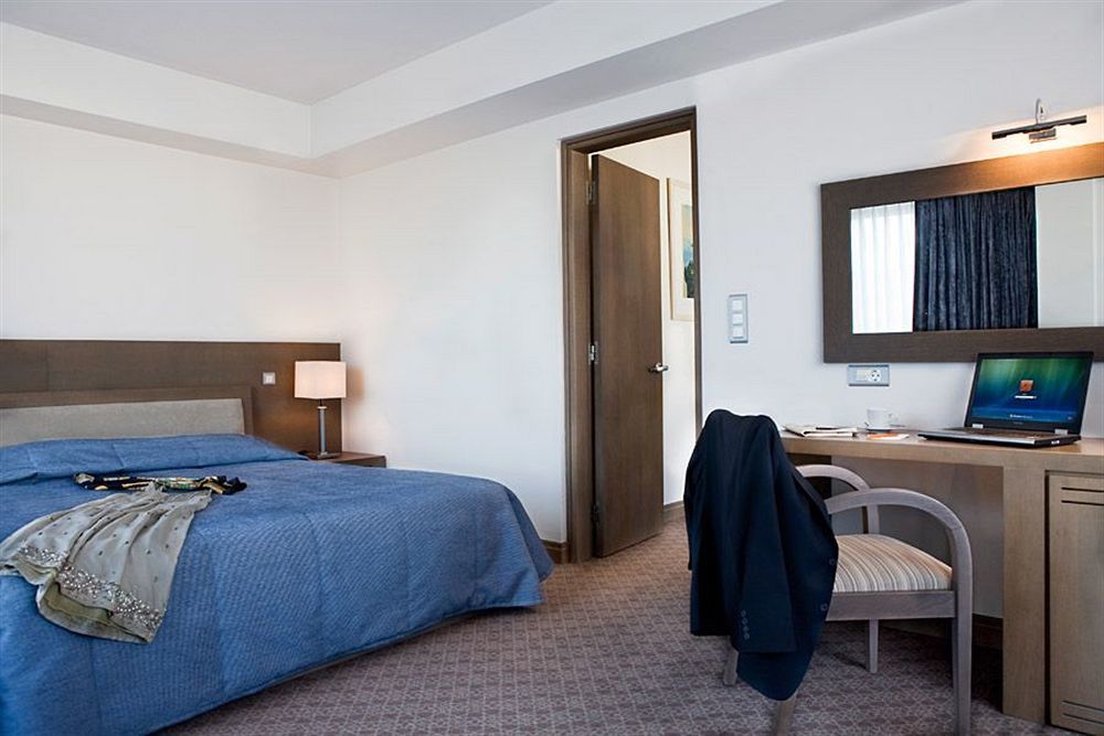 Amalia Hotel Athens Exterior photo